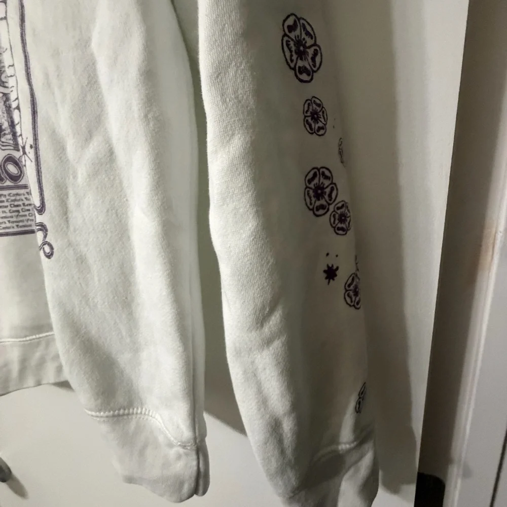 White and Purple Speak Now Taylor’s Version Tracklist Crewneck Sweatshirt Size L - Picture 5 of 8